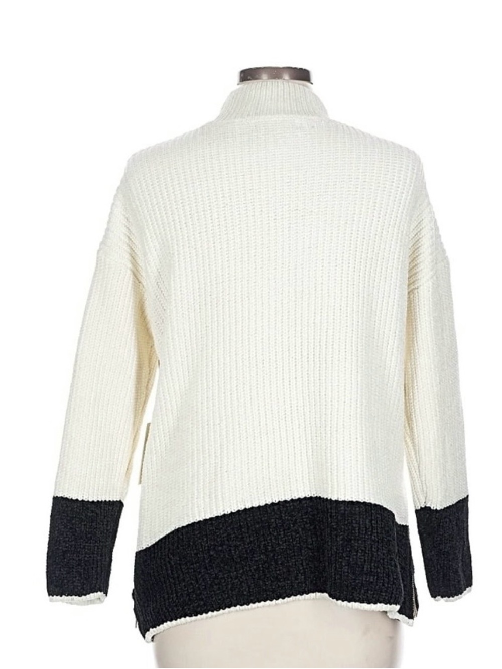 Cynthia Rowley Ivory and Black Two-Tone Ribbed Turtleneck Sweater
